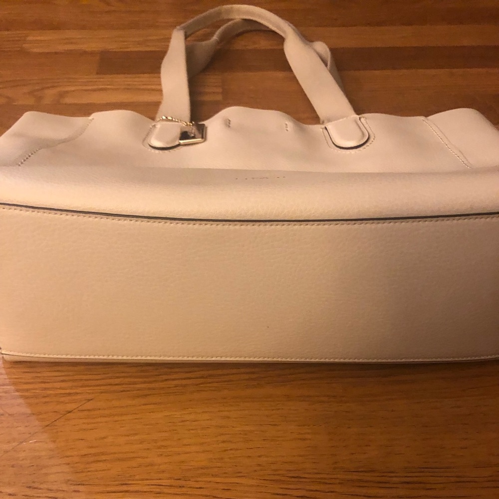 Authentic NWOT leather Coach purse - Picture 3 of 8
